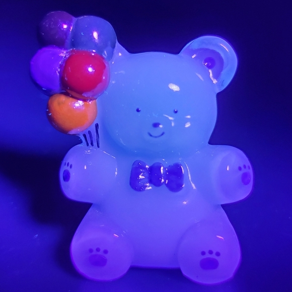 Vntg Boyd "Patrick the Bear" Opaque Baby Blue Handpainted Slag Glass - Picture 11 of 14